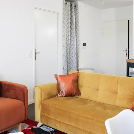 Charming T2 Near The Basilica Of Saint-denis Saint-Denis (Seine-Saint-Denis)