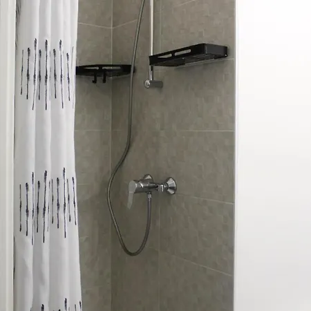 Charming T2 Near The Basilica Of Saint-denis