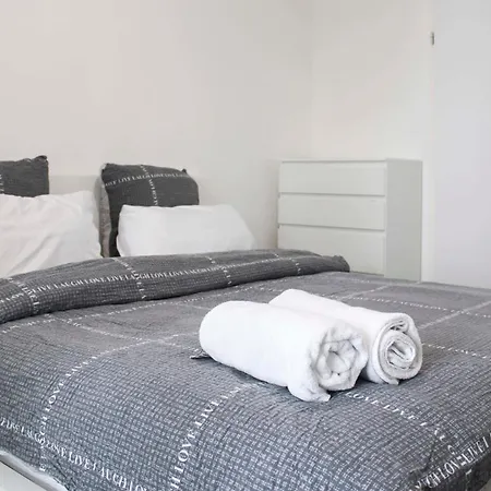 Charming T2 Near The Basilica Of Saint-denis Saint-Denis (Seine-Saint-Denis)