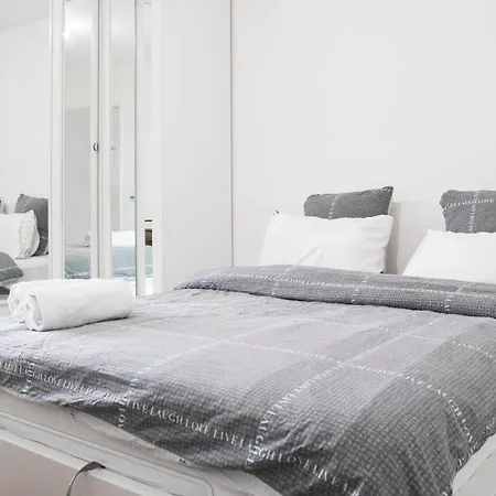 Lejlighed Charming T2 Near The Basilica Of Saint-denis Saint-Denis (Seine-Saint-Denis)